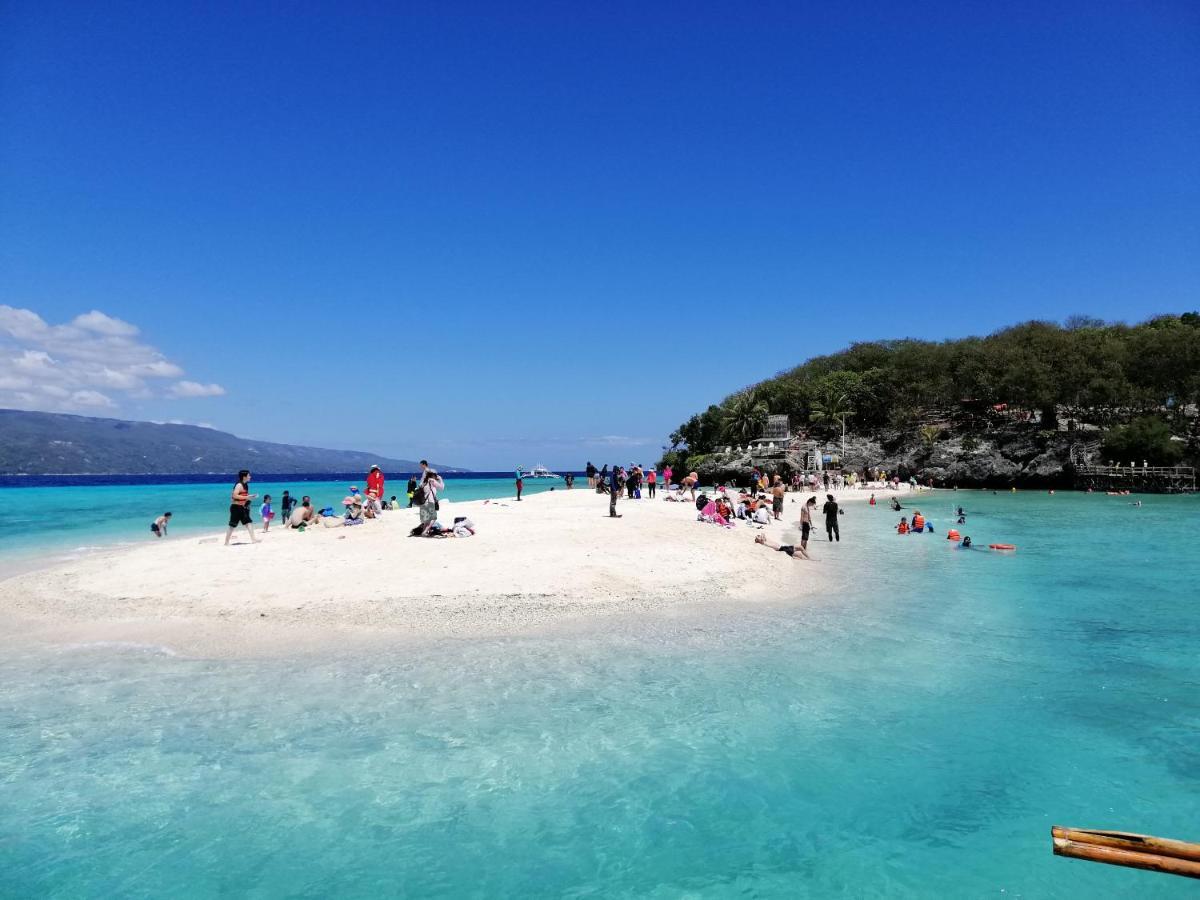Southseas Beach Resort And Dive Center ซานตานเดร์ ภายนอก รูปภาพ
