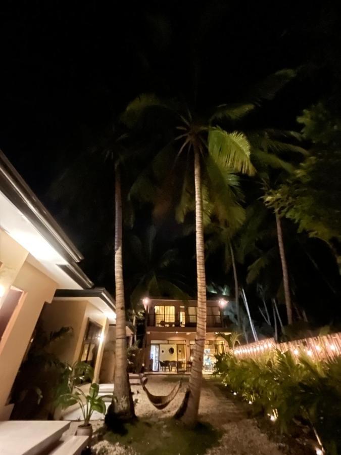 Southseas Beach Resort And Dive Center ซานตานเดร์ ภายนอก รูปภาพ